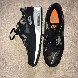 Men’s Nike Air Max 90